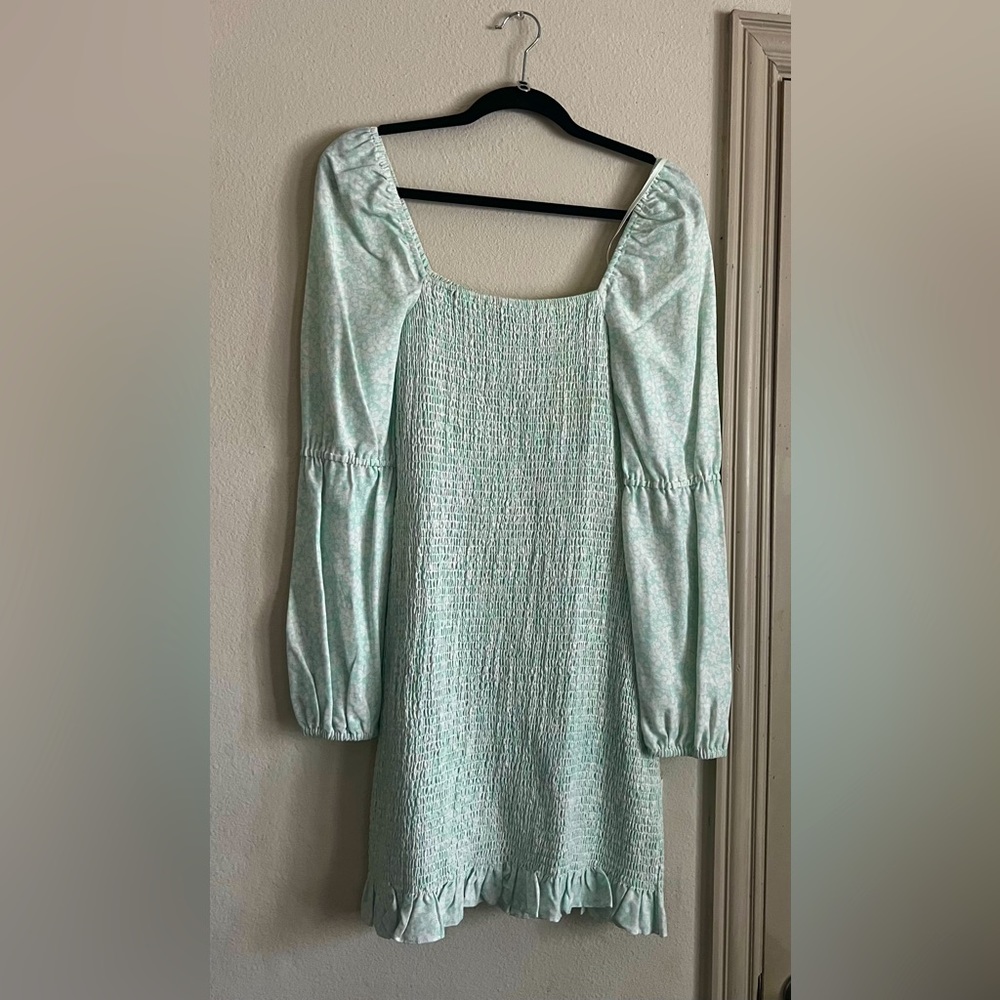 Gianni Bini Disty Mint Tally Smocked Mini Dress Size Medium white & light green